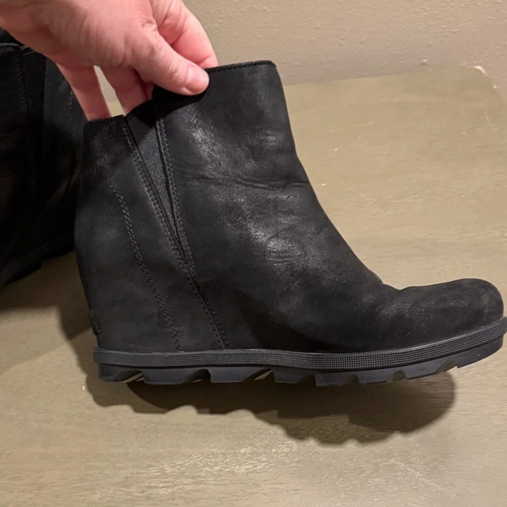 Sorel Black Leather Wedge Boots